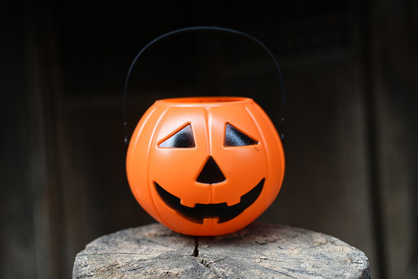 Large Halloween pumpkin shaped plastic bucket 22cm
